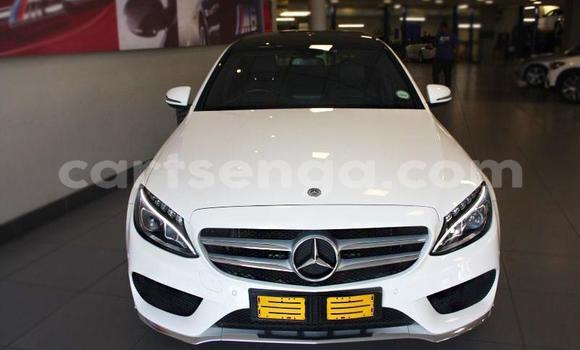 Acheter Occasion Voiture Mercedes‒Benz C–Class Blanc à Manzini, Manzini Acheter Occasion Voiture Mercedes‒Benz C–Class Blanc à Manzini, Manzini