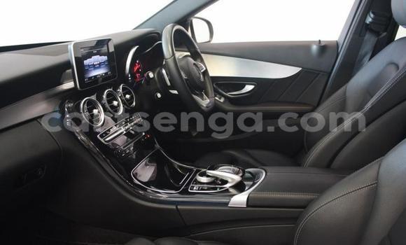 Acheter Occasion Voiture Mercedes‒Benz C–Class Blanc à Manzini, Manzini Acheter Occasion Voiture Mercedes‒Benz C–Class Blanc à Manzini, Manzini