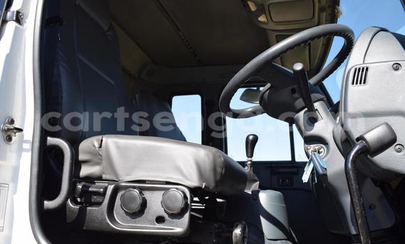 Acheter Occasion Utilitaire Nissan UD Blanc à Ezulwini, Hhohho Acheter Occasion Utilitaire Nissan UD Blanc à Ezulwini, Hhohho