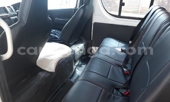 Buy Used Toyota Pickup White Car in Big Bend in Lubombo District Buy Used Toyota Pickup White Car in Big Bend in Lubombo District