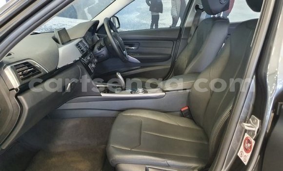 Nunua Ilio tumika BMW 3–Series Silver Gari ndani ya Bulembu nchini Hhohho Nunua Ilio tumika BMW 3–Series Silver Gari ndani ya Bulembu nchini Hhohho