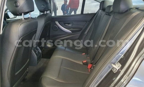 Nunua Ilio tumika BMW 3–Series Silver Gari ndani ya Bulembu nchini Hhohho Nunua Ilio tumika BMW 3–Series Silver Gari ndani ya Bulembu nchini Hhohho