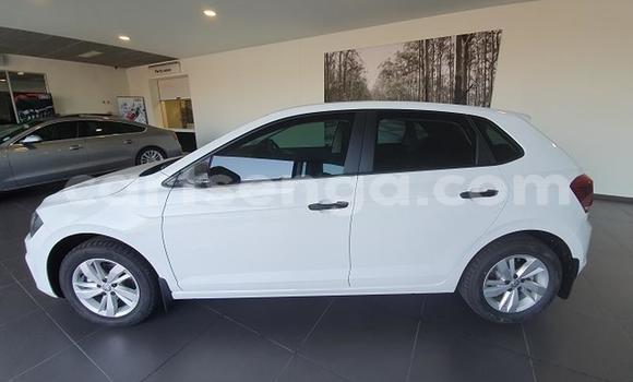 Acheter Occasion Voiture Volkswagen Polo Blanc à Hlatikulu, Shiselweni District Acheter Occasion Voiture Volkswagen Polo Blanc à Hlatikulu, Shiselweni District
