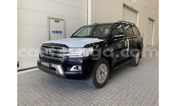 Nunua Imported Toyota Land Cruiser Black Gari ndani ya Import - Dubai nchini Hhohho Nunua Imported Toyota Land Cruiser Black Gari ndani ya Import - Dubai nchini Hhohho