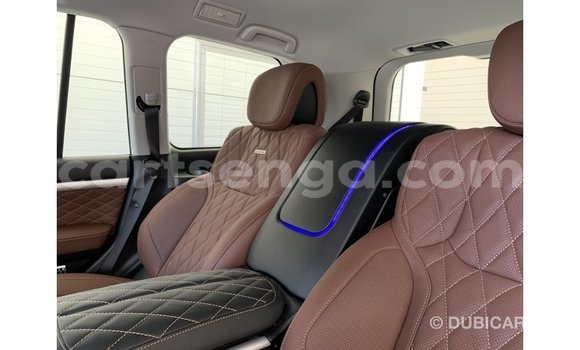 Nunua Imported Toyota Land Cruiser Black Gari ndani ya Import - Dubai nchini Hhohho Nunua Imported Toyota Land Cruiser Black Gari ndani ya Import - Dubai nchini Hhohho