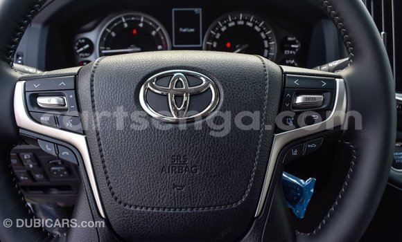 Buy Import Toyota Land Cruiser White Car in Import - Dubai in Hhohho Buy Import Toyota Land Cruiser White Car in Import - Dubai in Hhohho