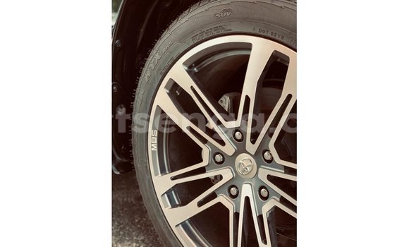 Buy Import Toyota Land Cruiser Black Car in Import - Dubai in Hhohho Buy Import Toyota Land Cruiser Black Car in Import - Dubai in Hhohho