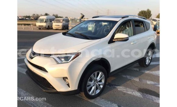 Buy Import Toyota 4Runner White Car in Import - Dubai in Hhohho Buy Import Toyota 4Runner White Car in Import - Dubai in Hhohho