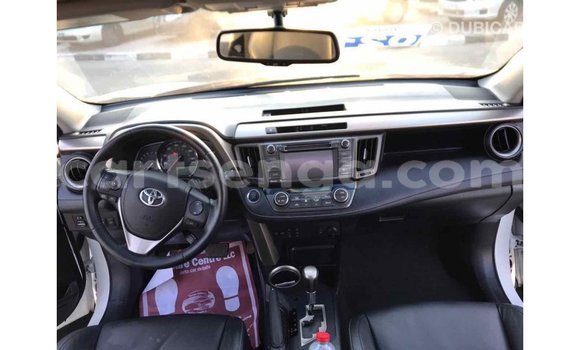 Buy Import Toyota 4Runner White Car in Import - Dubai in Hhohho Buy Import Toyota 4Runner White Car in Import - Dubai in Hhohho