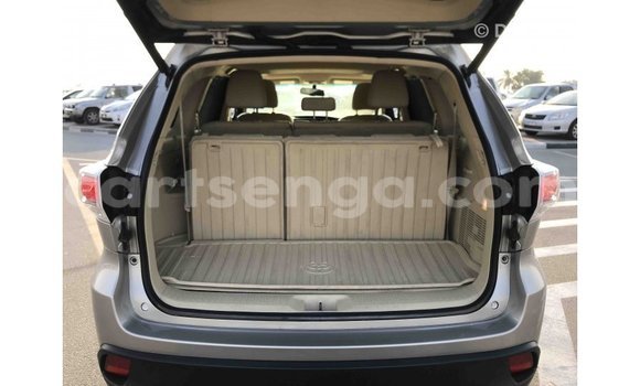 Buy Import Toyota Highlander Other Car in Import - Dubai in Hhohho Buy Import Toyota Highlander Other Car in Import - Dubai in Hhohho