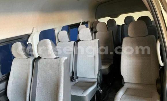 Buy Used Toyota Avanza White Car in Ezulwini in Hhohho Buy Used Toyota Avanza White Car in Ezulwini in Hhohho