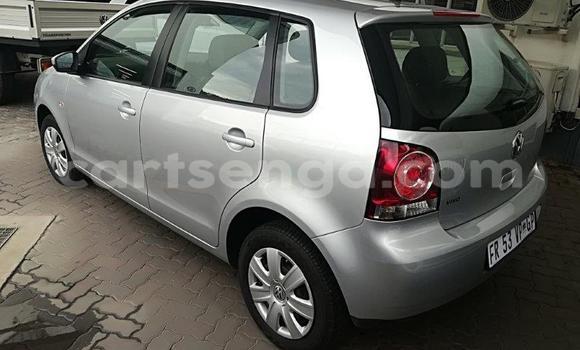 Nunua Ilio tumika Volkswagen Polo Silver Gari ndani ya Ezulwini nchini Hhohho Nunua Ilio tumika Volkswagen Polo Silver Gari ndani ya Ezulwini nchini Hhohho