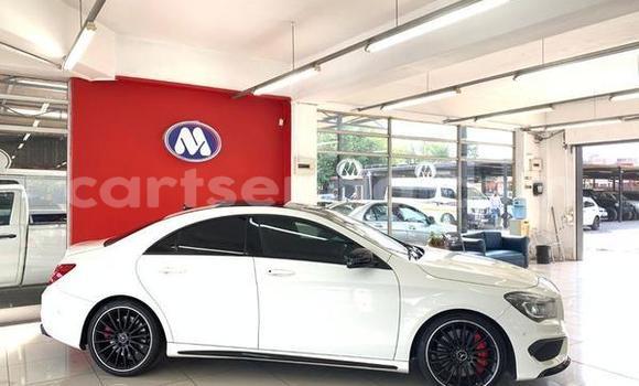 Buy Used Mercedes‒Benz A–Class White Car in Ezulwini in Hhohho Buy Used Mercedes‒Benz A–Class White Car in Ezulwini in Hhohho