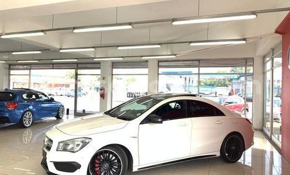 Buy Used Mercedes‒Benz A–Class White Car in Ezulwini in Hhohho Buy Used Mercedes‒Benz A–Class White Car in Ezulwini in Hhohho