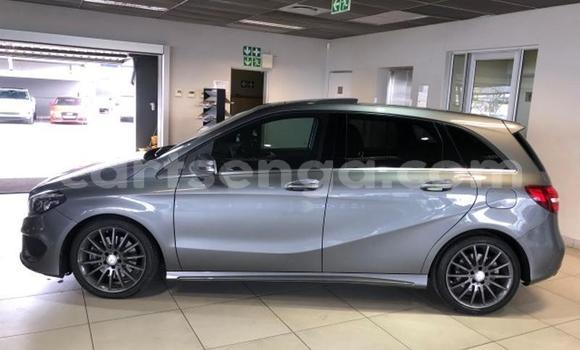 Acheter Occasion Voiture Mercedes‒Benz B-klasse Gris à Manzini, Manzini Acheter Occasion Voiture Mercedes‒Benz B-klasse Gris à Manzini, Manzini