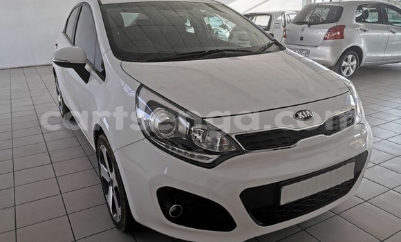 Buy Used Kia Rio White Car in Ezulwini in Hhohho Buy Used Kia Rio White Car in Ezulwini in Hhohho