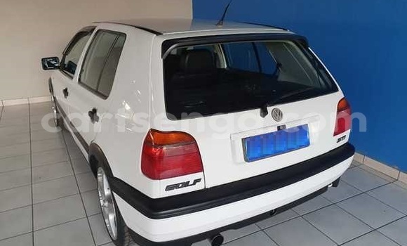 Buy Used Volkswagen Golf White Car in Ezulwini in Hhohho Buy Used Volkswagen Golf White Car in Ezulwini in Hhohho