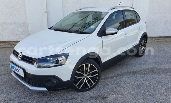Acheter Occasion Voiture Volkswagen Polo Blanc à Ezulwini, Hhohho Acheter Occasion Voiture Volkswagen Polo Blanc à Ezulwini, Hhohho