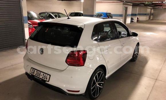 Acheter Occasion Voiture Volkswagen Polo Blanc à Ezulwini, Hhohho Acheter Occasion Voiture Volkswagen Polo Blanc à Ezulwini, Hhohho
