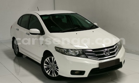 Buy Used Honda Ballade White Car in Ezulwini in Hhohho Buy Used Honda Ballade White Car in Ezulwini in Hhohho