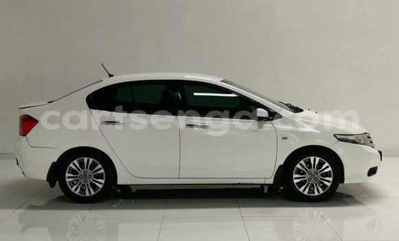 Buy Used Honda Ballade White Car in Ezulwini in Hhohho Buy Used Honda Ballade White Car in Ezulwini in Hhohho