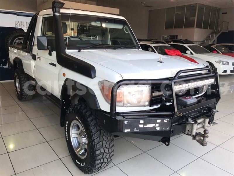 Big with watermark toyota land cruiser hhohho ezulwini 11087