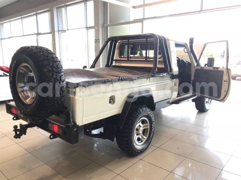 Big with watermark toyota land cruiser hhohho ezulwini 11087