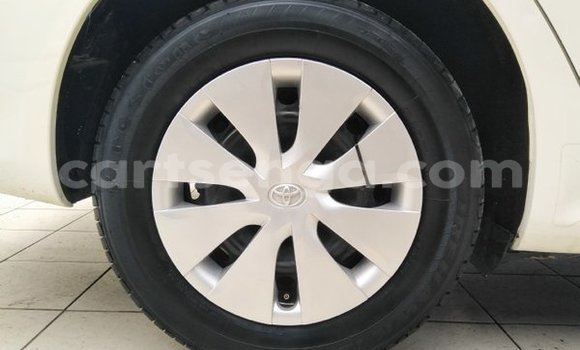 Acheter Occasion Voiture Toyota Corolla Blanc à Ezulwini, Hhohho Acheter Occasion Voiture Toyota Corolla Blanc à Ezulwini, Hhohho