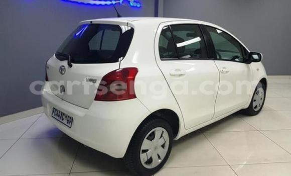 Nunua Ilio tumika Toyota Yaris White Gari ndani ya Manzini nchini Manzini Nunua Ilio tumika Toyota Yaris White Gari ndani ya Manzini nchini Manzini