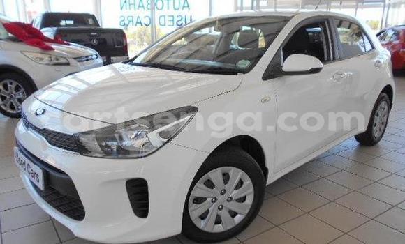 Acheter Occasion Voiture Kia Rio Blanc à Ezulwini, Hhohho Acheter Occasion Voiture Kia Rio Blanc à Ezulwini, Hhohho