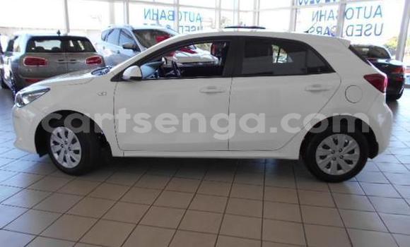 Acheter Occasion Voiture Kia Rio Blanc à Ezulwini, Hhohho Acheter Occasion Voiture Kia Rio Blanc à Ezulwini, Hhohho