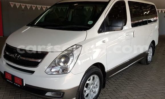 Acheter Occasion Voiture Hyundai H1 Blanc à Ezulwini, Hhohho Acheter Occasion Voiture Hyundai H1 Blanc à Ezulwini, Hhohho