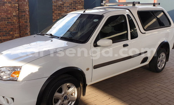 Nunua Ilio tumika Ford B-MAX White Gari ndani ya Hlatikulu nchini Wilaya ya Shiselweni Nunua Ilio tumika Ford B-MAX White Gari ndani ya Hlatikulu nchini Wilaya ya Shiselweni