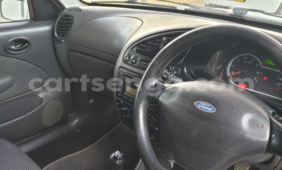 Nunua Ilio tumika Ford B-MAX White Gari ndani ya Hlatikulu nchini Wilaya ya Shiselweni Nunua Ilio tumika Ford B-MAX White Gari ndani ya Hlatikulu nchini Wilaya ya Shiselweni