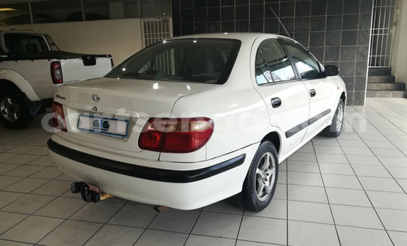 Acheter Occasion Voiture Nissan Almera Blanc à Hlatikulu, Shiselweni District Acheter Occasion Voiture Nissan Almera Blanc à Hlatikulu, Shiselweni District