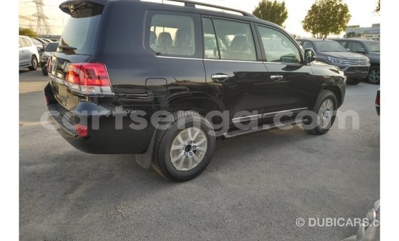 Nunua Imported Toyota Land Cruiser Black Gari ndani ya Import - Dubai nchini Hhohho Nunua Imported Toyota Land Cruiser Black Gari ndani ya Import - Dubai nchini Hhohho
